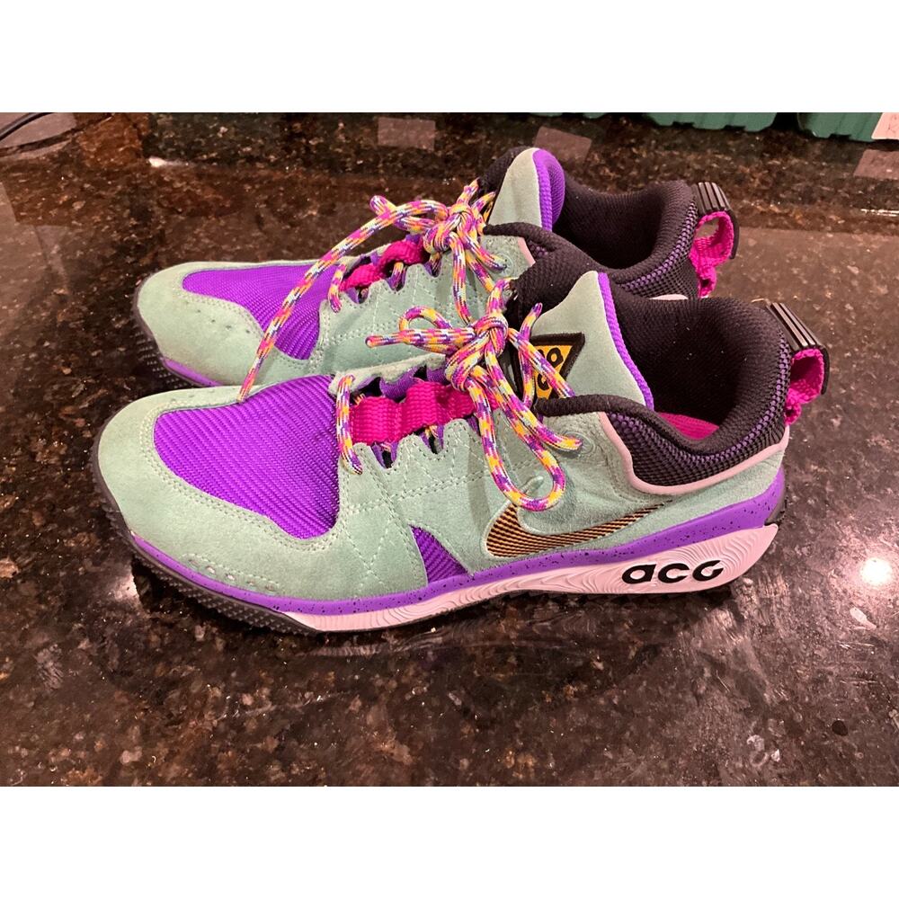 Nike ACG Dog Mountain Emerald Rise Shoes Men's 9 Trail Sneakers AQ0916-300